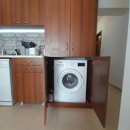 Lux L201 Bansko